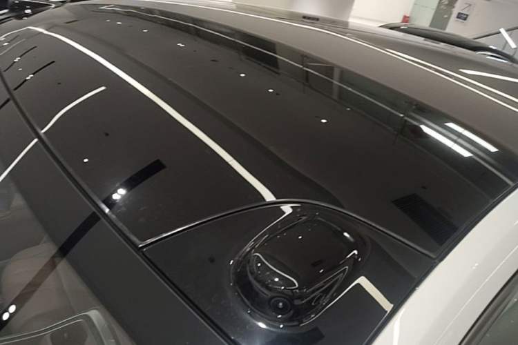 Used ONVO Luxeed L90 2025 Model—Max Six-Seater Version Roof