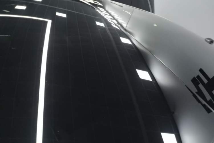 Used ONVO Luxeed L90 2025 Model—Max Six-Seater Version Roof