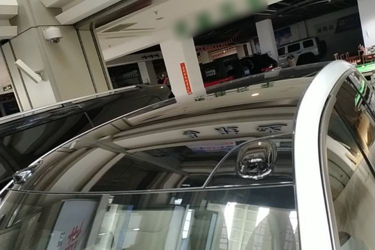 Used ONVO Luxeed L90 2025 Model—Max Six-Seater Version Roof