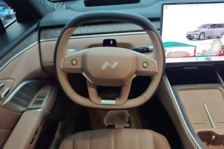 Used ONVO Luxeed L90 2025 Model—Ultra Six-Seater Version Steering Wheel