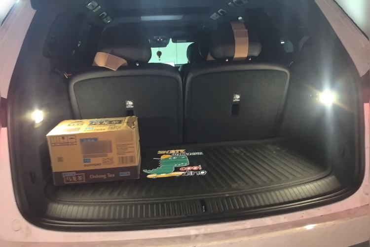 Used ONVO Luxeed L90 2025 Model—Max Six-Seater Version Trunk
