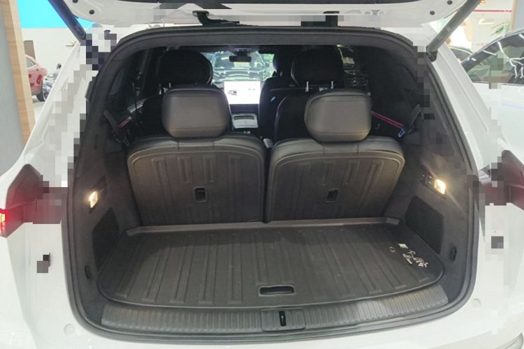 Used ONVO Luxeed L90 2025 Model—Max Six-Seater Version Trunk