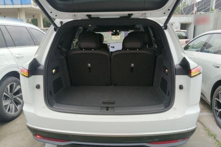 Used ONVO Luxeed L90 2025 Model—Max Six-Seater Version Trunk