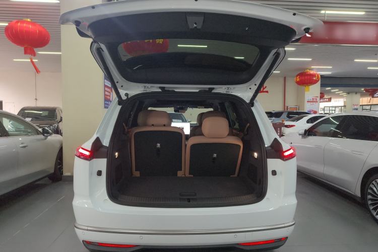 Used ONVO Luxeed L90 2025 Model—Max Six-Seater Version Trunk