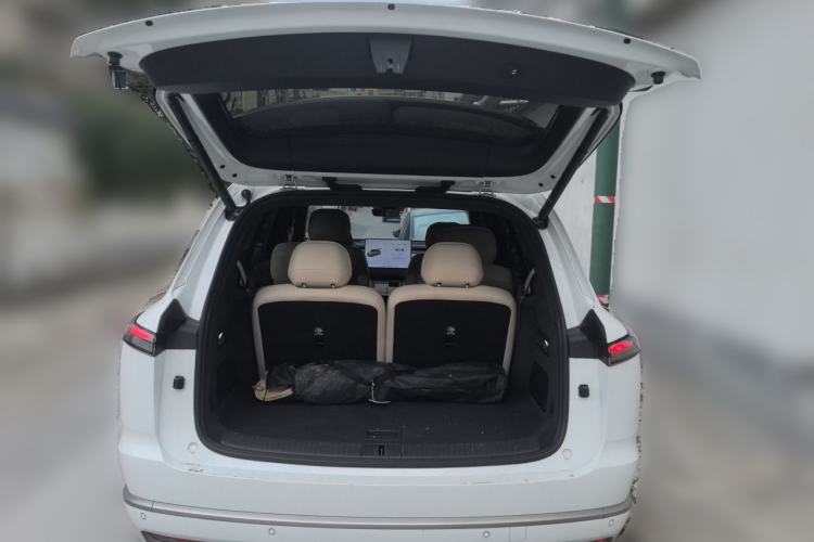 Used ONVO Luxeed L90 2025 Model—Max Six-Seater Version Trunk