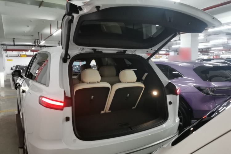 Used ONVO Luxeed L90 2025 Model—Ultra Six-Seater Version Trunk