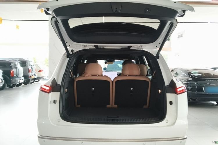Used ONVO Luxeed L90 2025 Model—Max Six-Seater Version Trunk