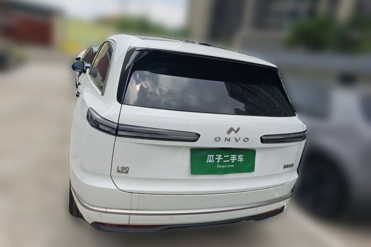 Used ONVO Luxeed L90 2025 Model—Pro Six-Seater Version Trunk