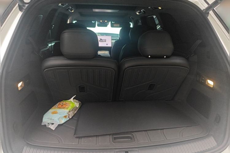 Used ONVO Luxeed L90 2025 Model—Max Six-Seater Version Trunk