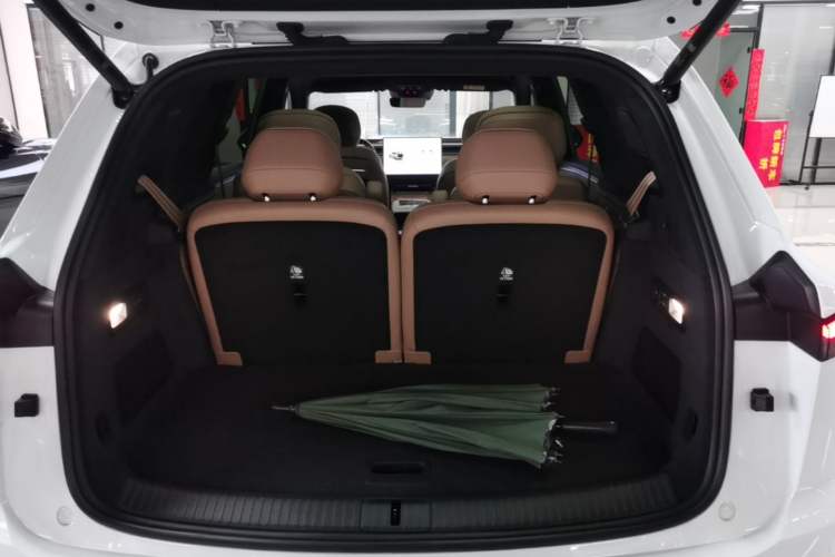 Used ONVO Luxeed L90 2025 Model Max Six-Seater 60-degree Battery Edition Trunk