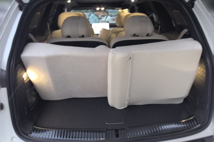 Used ONVO Luxeed L90 2025 Model—Ultra Six-Seater Version Trunk