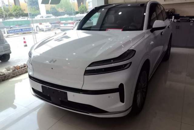 Used ONVO Luxeed L90 2025 Model—Pro Six-Seater Version