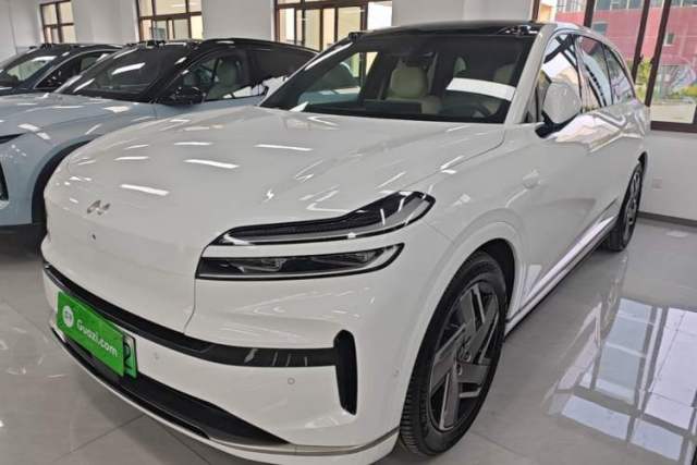 Ojetý ONVO Luxeed L90 2025 Model—Ultra Six-Seater Version