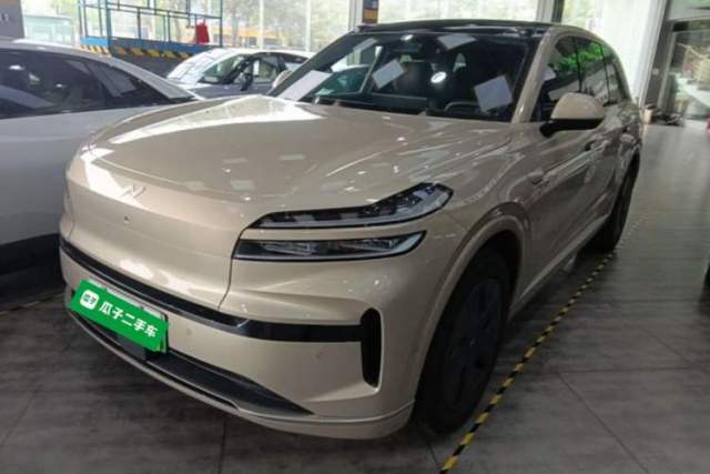 Used ONVO Luxeed L90 2025 Model—Pro Six-Seater Version