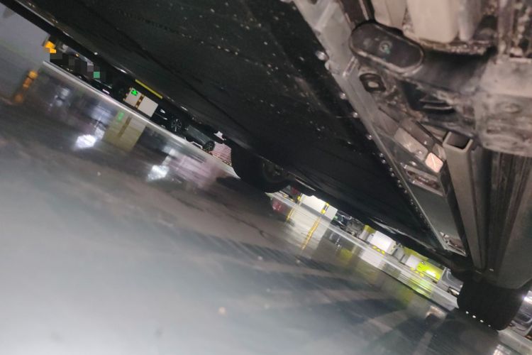 Used ONVO Luxeed L90 2025 Model—Ultra Six-Seater Version Chassis Rear Right