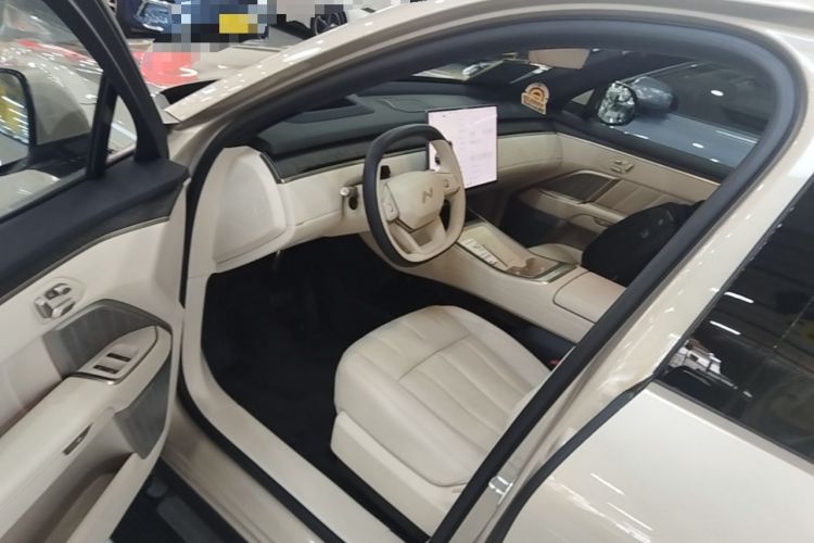 Used ONVO Luxeed L90 2025 Model—Max Seven-Seater Version Driver Seat