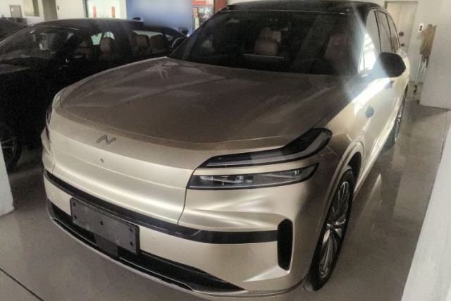 Used ONVO Luxeed L90 2025 Model—Max Six-Seater Version