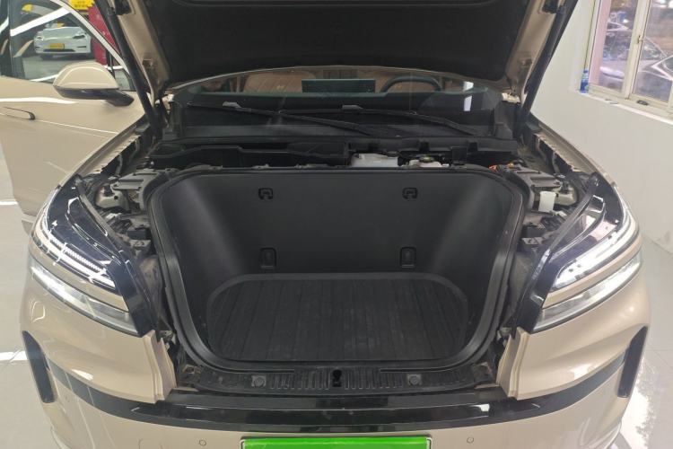 Used ONVO Luxeed L90 2025 Model—Max Six-Seater Version Engine Bay