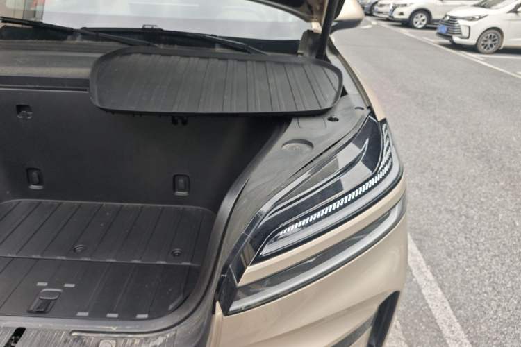 Used ONVO Luxeed L90 2025 Model—Max Six-Seater Version Engine Bay Left