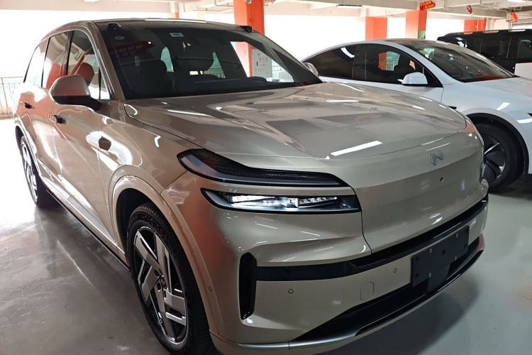 Used ONVO Luxeed L90 2025 Model—Ultra Six-Seater Version Exterior 2