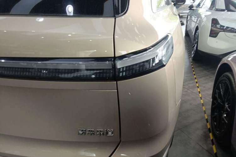 Used ONVO Luxeed L90 2025 Model—Pro Six-Seater Version Exterior 3