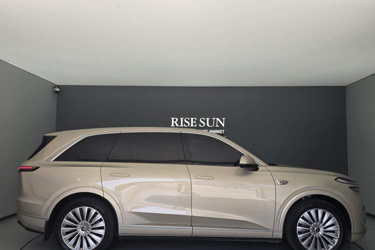 Used ONVO Luxeed L90 2025 Model—Ultra Six-Seater Version Exterior 3