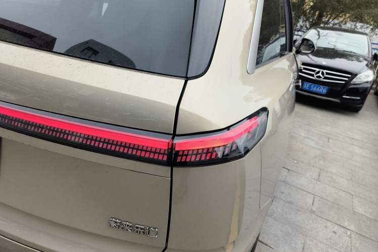 Used ONVO Luxeed L90 2025 Model—Ultra Six-Seater Version Exterior 3