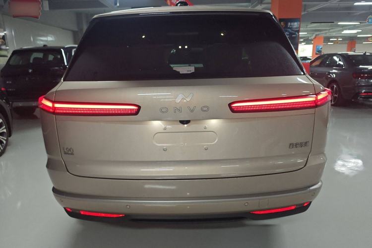 Used ONVO Luxeed L90 2025 Model—Max Six-Seater Version Exterior 4