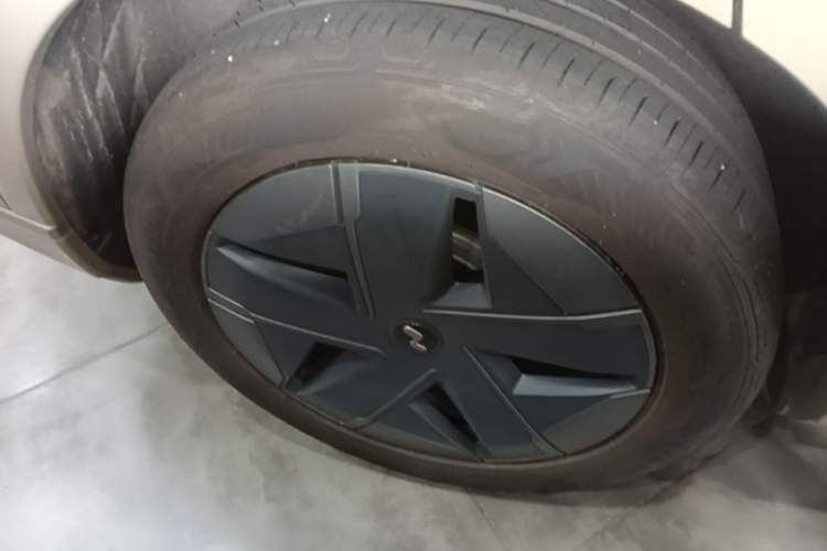 Used ONVO Luxeed L90 2025 Model—Pro Six-Seater Version Exterior 5