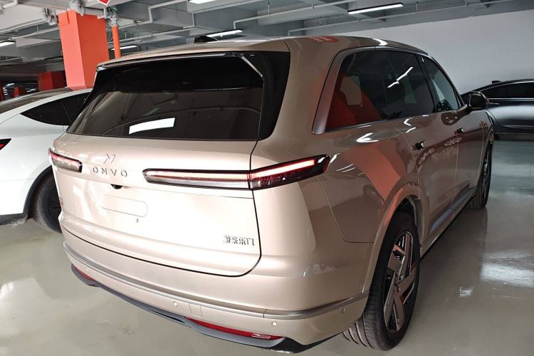 Used ONVO Luxeed L90 2025 Model—Ultra Six-Seater Version Exterior 5