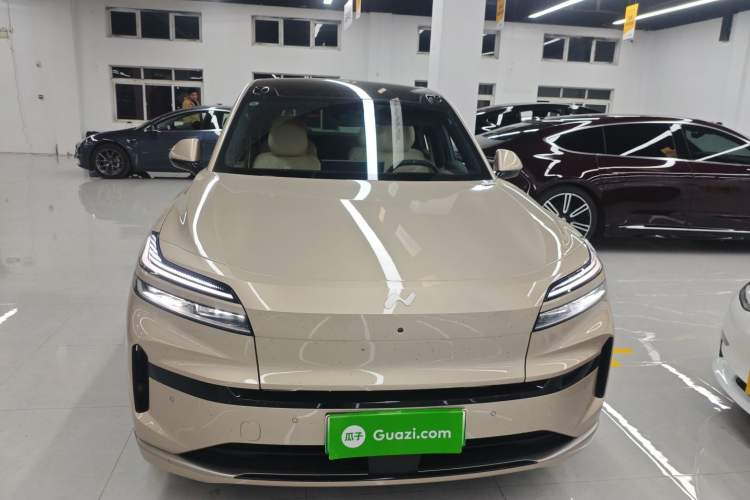 Used ONVO Luxeed L90 2025 Model—Max Six-Seater Version Front