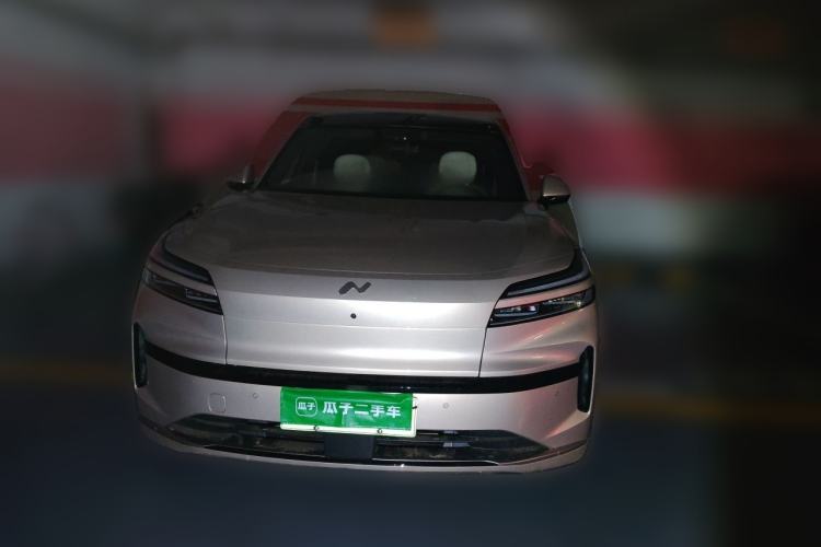 Used ONVO Luxeed L90 2025 Model—Ultra Six-Seater Version Front