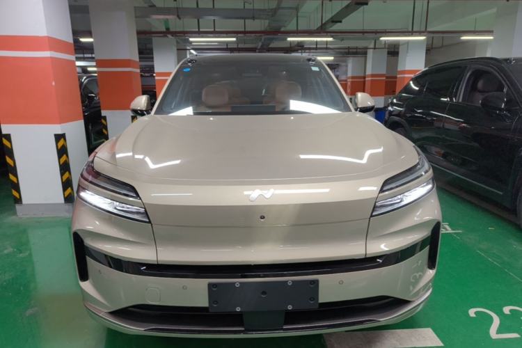 Used ONVO Luxeed L90 2025 Model—Pro Six-Seater Version Front