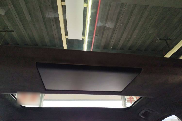 Used ONVO Luxeed L90 2025 Model—Ultra Six-Seater Version Headliner