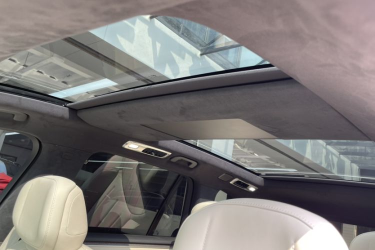 Used ONVO Luxeed L90 2025 Model—Ultra Six-Seater Version Headliner