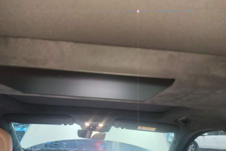 Used ONVO Luxeed L90 2025 Model—Max Six-Seater Version Headliner