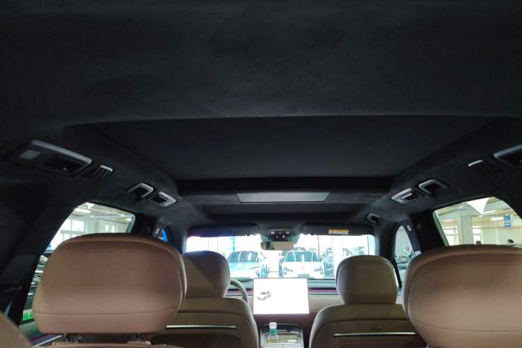 Used ONVO Luxeed L90 2025 Model—Max Six-Seater Version Headliner