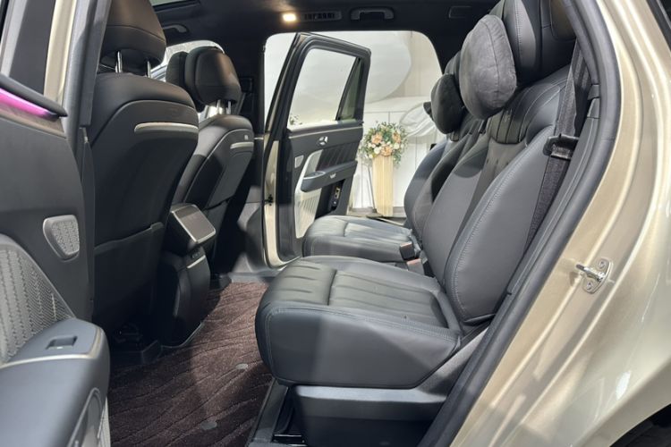 Used ONVO Luxeed L90 2025 Model—Pro Six-Seater Version Interior 11