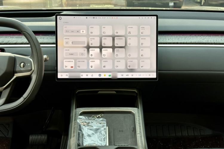 Used ONVO Luxeed L90 2025 Model—Pro Six-Seater Version Interior 12