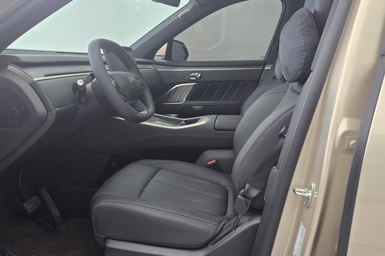 Used ONVO Luxeed L90 2025 Model—Ultra Six-Seater Version Interior 2