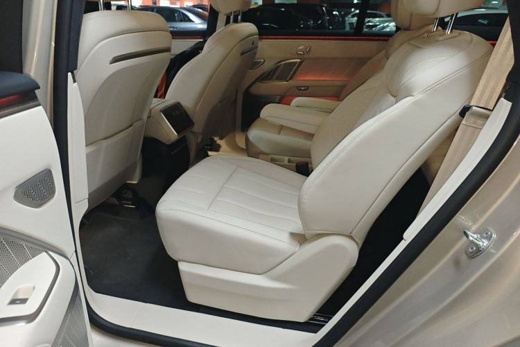 Used ONVO Luxeed L90 2025 Model—Max Six-Seater Version Interior 4
