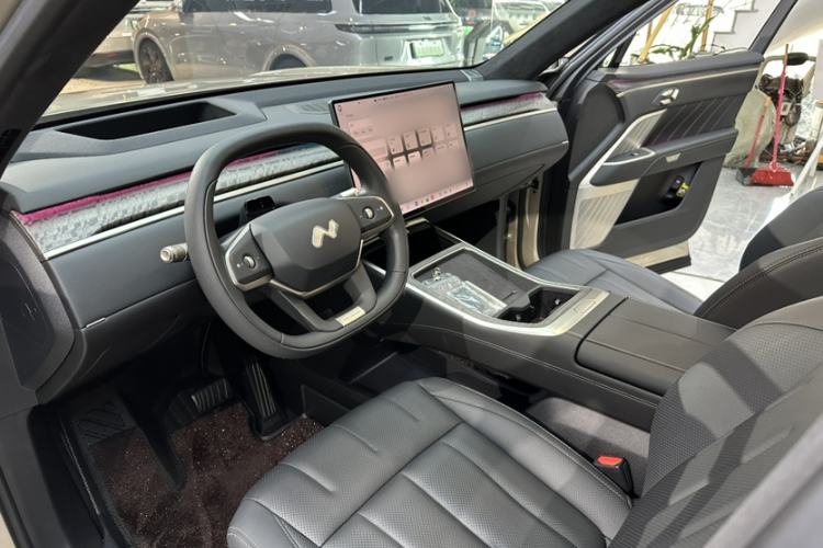 Used ONVO Luxeed L90 2025 Model—Pro Six-Seater Version Interior 5