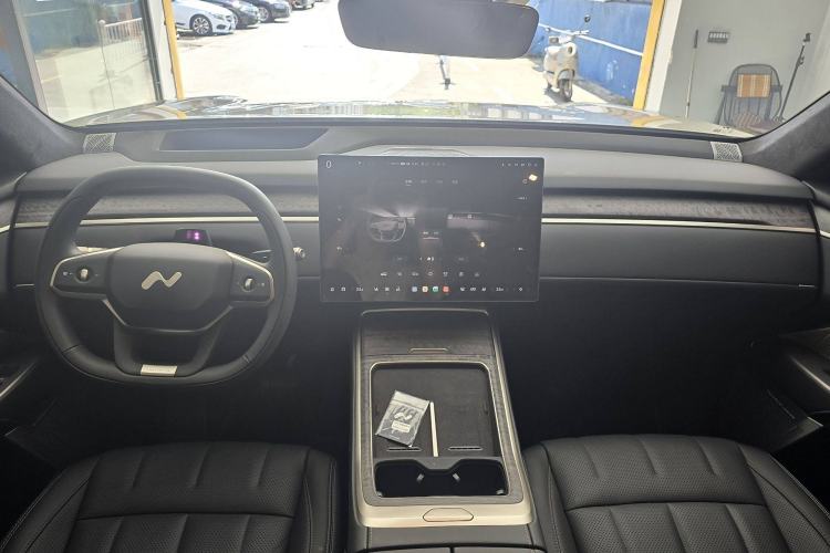 Used ONVO Luxeed L90 2025 Model—Ultra Six-Seater Version Interior 7