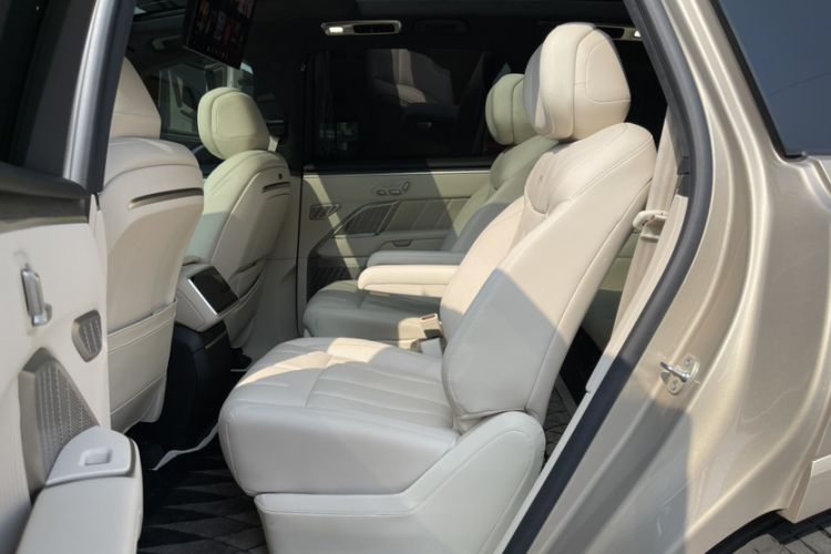 Used ONVO Luxeed L90 2025 Model—Ultra Six-Seater Version Interior 7