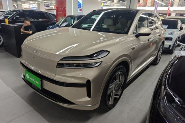 Used ONVO Luxeed L90 2025 Model—Ultra Six-Seater Version
