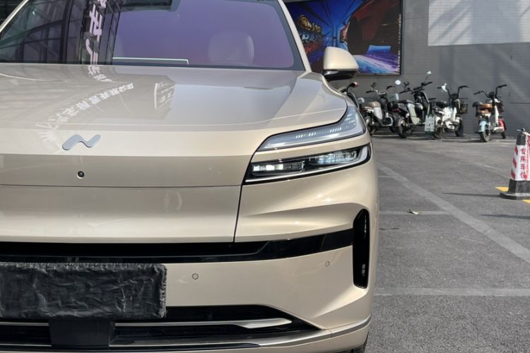 Used ONVO Luxeed L90 2025 Model—Ultra Six-Seater Version Left Front Headlight