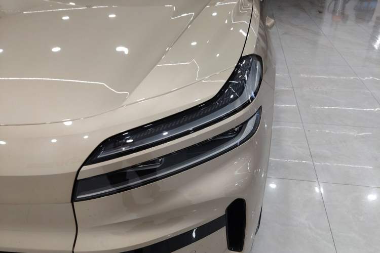Used ONVO Luxeed L90 2025 Model—Max Six-Seater Version Left Front Headlight