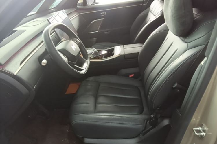 Used ONVO Luxeed L90 2025 Model—Pro Six-Seater Version Left Front Seat