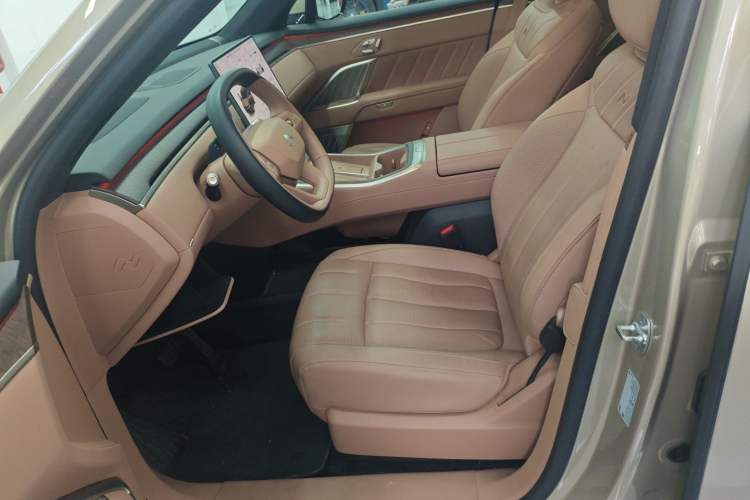 Used ONVO Luxeed L90 2025 Model—Max Six-Seater Version Left Front Seat