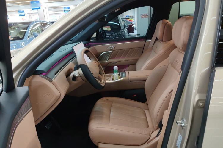 Used ONVO Luxeed L90 2025 Model—Max Six-Seater Version Left Front Seat